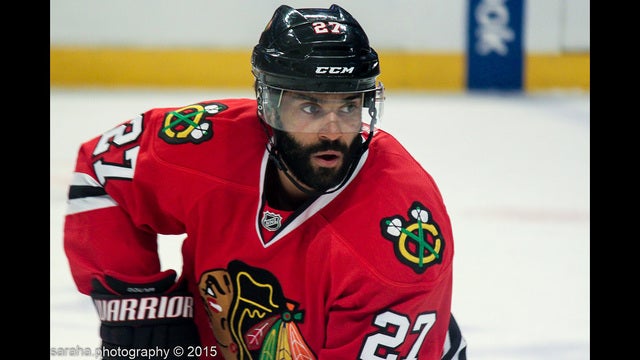 Blackhawks reacquire defenseman Oduya in trade with Stars