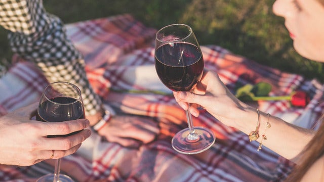 Wine extract 'could help fight tooth decay'