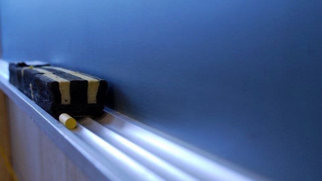 College staff return to work after reaching contract deal