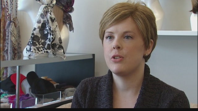 Chicago business owner giving away free wigs to cancer patients