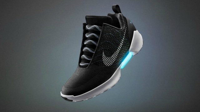 Nike unveils auto-lacing sneaker