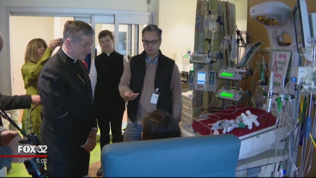 Cardinal Cupich visits children's hospital to promote faith, thank caregivers