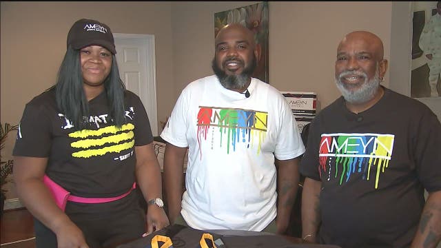 Husband, wife and dad to graduate together from same university on same day