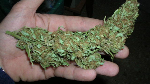 Illinois panel again urges medical marijuana expansion