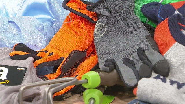 5 holiday gifts you should buy now to save money