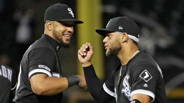 Moncada, López lead White Sox past Indians 5-2