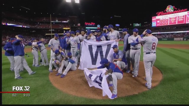 Russell homers, Cubs beat Cardinals 5-1 to clinch NL Central