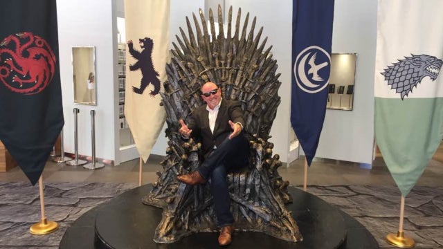 'Game of Thrones' Iron Throne on display at Mag Mile AT&T