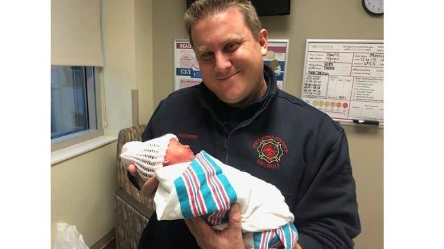 Firefighters deliver baby girl at gas station