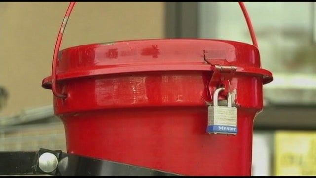 Man arrested for allegedly stealing Salvation Army red kettle from outside Macy's store