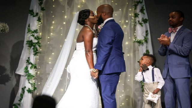 ‘Big fat Amazon wedding': Bride spends just $3K on big day by ordering everything online