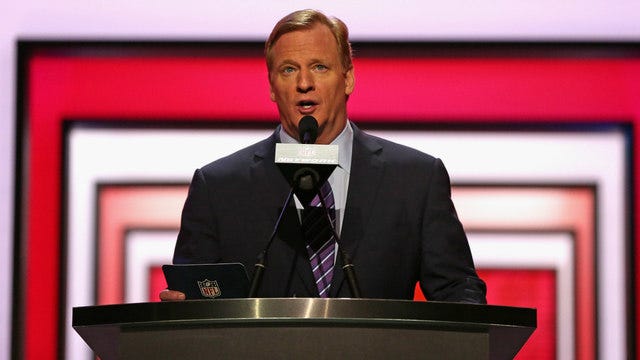 FOX Sports 2025 NFL mock draft 2.0: Shedeur falls to Raiders, Bears get choice of OL