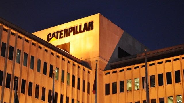 Caterpillar to close Illinois plant, lay off 800 workers