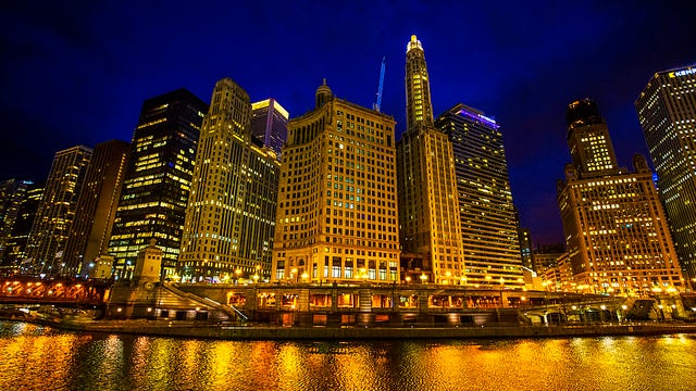 Chicago weather: Cool start to a warm weekend