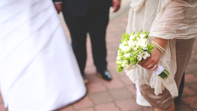 Pregnant bride dies after suffering stroke moments before wedding, baby saved