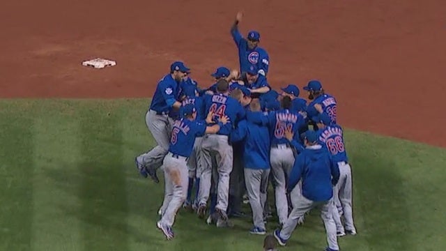 Las Vegas oddsmakers favor Chicago Cubs to repeat in 2017