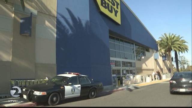Black Friday shoppers get early start on Thanksgiving