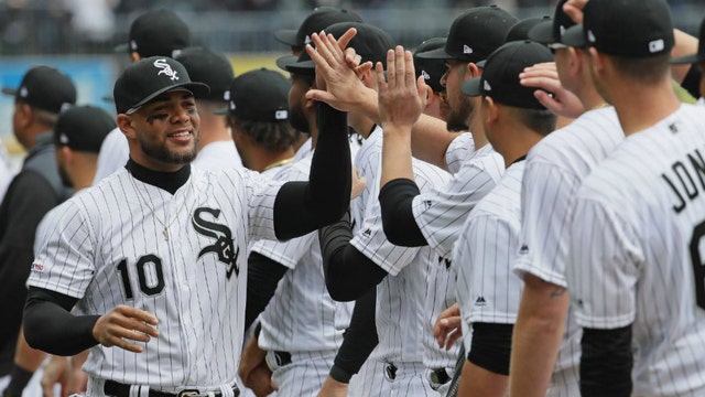 Moncada, White Sox win home opener, beat messy Mariners