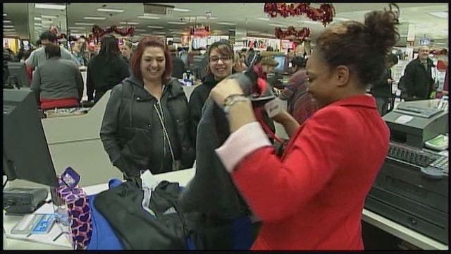 List of stores that are open and closed on Thanksgiving and Black Friday