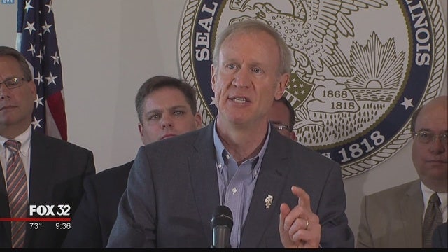 Rauner signs bill sparing 2 nuclear plants