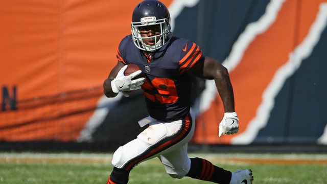 Bears turn receivers to blockers to accent running attack