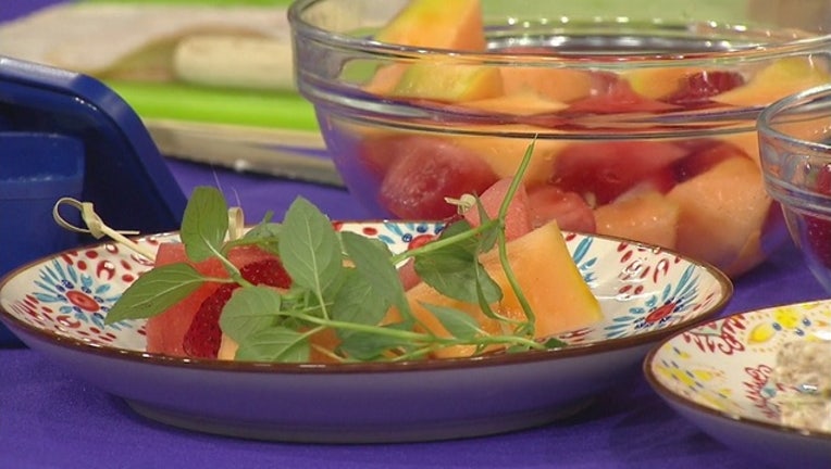 01287dcb-Packing_a_healthy_mix_in_your_students_l_0_20150818150505