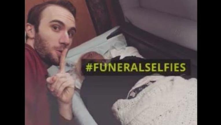 085ea86d-Funeral selfie