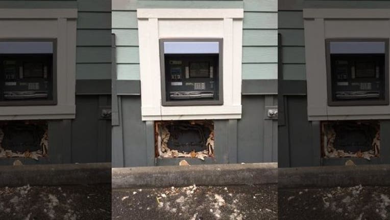 1190e97c-everett-atm-theft-1_1496248277220.jpg