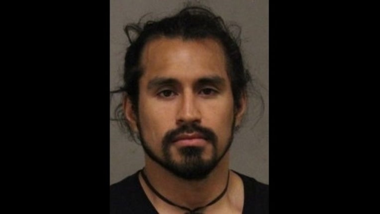 1afbeae6-Andres Leyva Lisle police