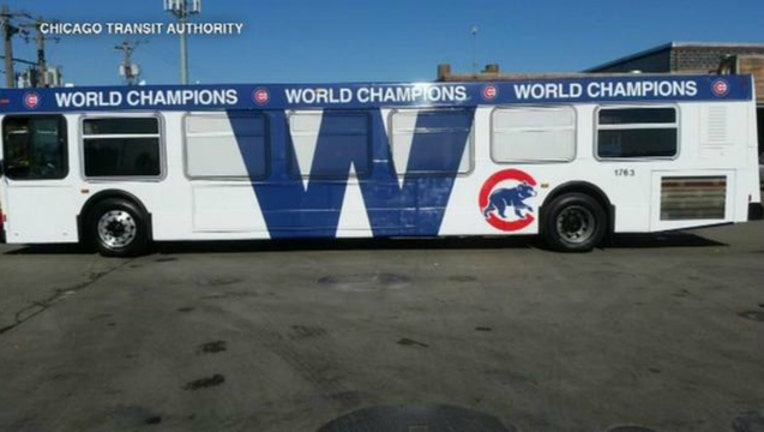 1c466176-cubs-bus_1478521276261.jpg