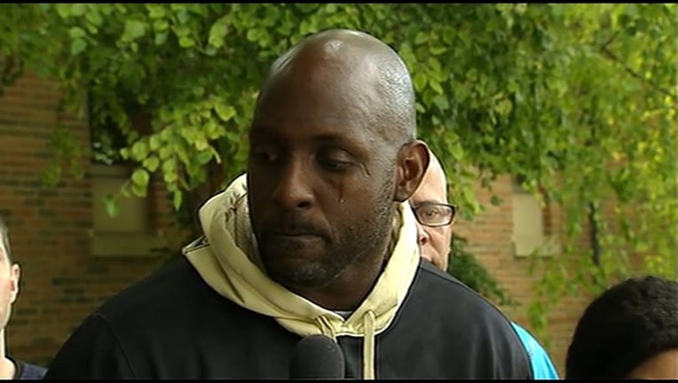 20c5932f-Fmr__Bear_Desmond_Clark_says_his_son_has_0_20150912002650