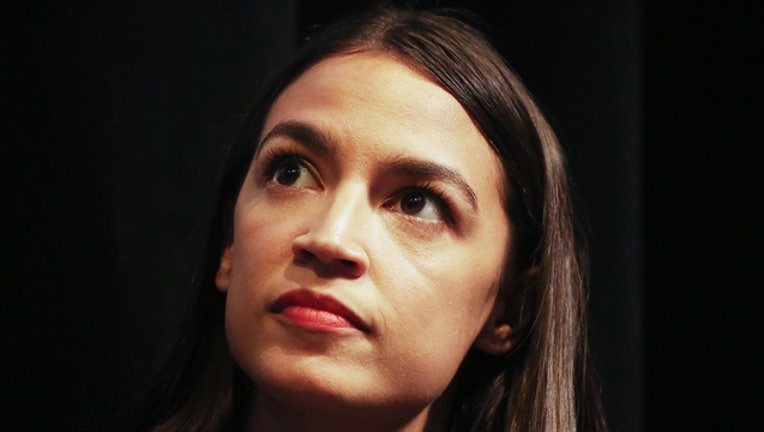 28a4442f-775204101MT009_NY_House_Can_1551180073700-408200