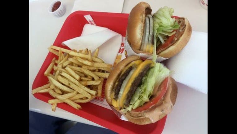 39199102-in n out_1475247186278-407068.jpg