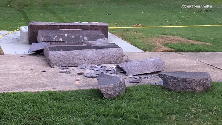 Arkansas Ten Commandments-401720