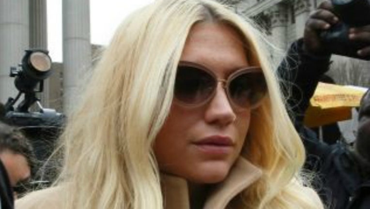4ab39194-kesha_1456358772433.jpg