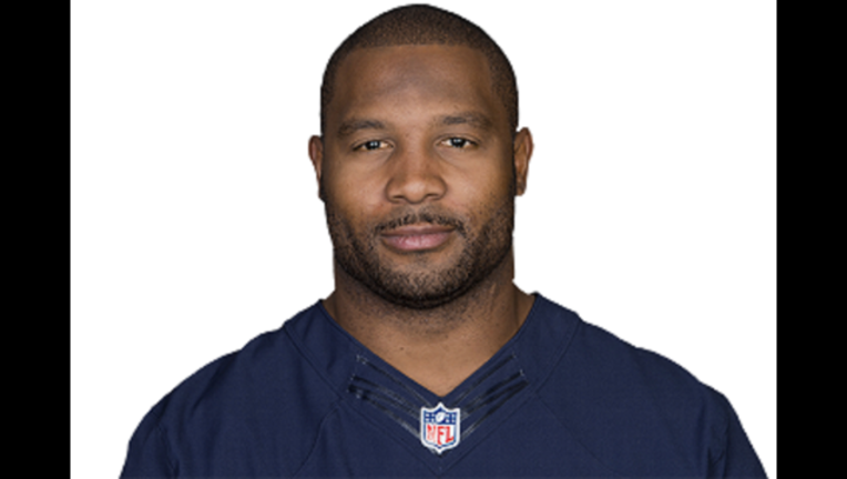 4be35d8d-lance-briggs-bears.png