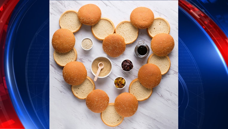 4f47cdbf-chickfilabun_1497962269144-401385.jpg