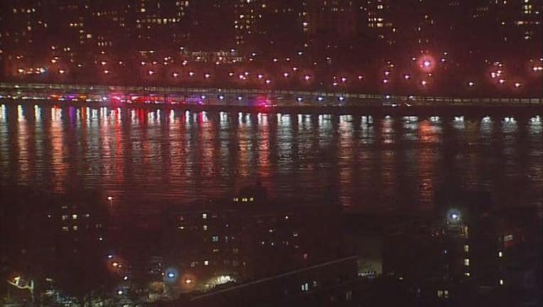 Chopper crash in New York City's East River