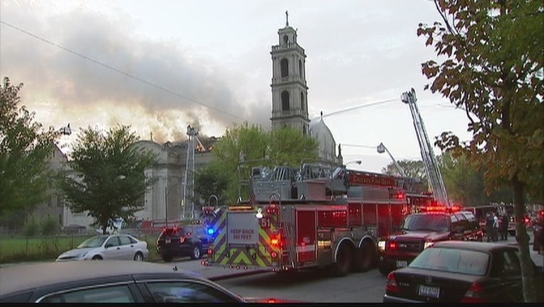 521100ea-Three_alarm_fire_engulfs_Woodlawn_church_0_20151007172126