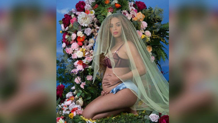 55b745e5-Pregnant Beyonce shared this photo on Instagram