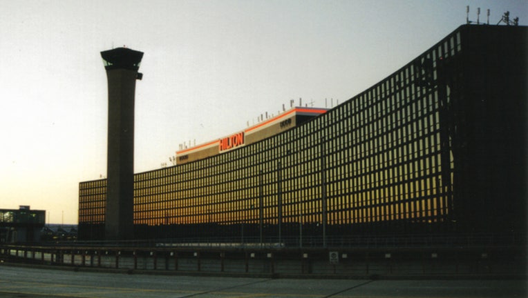 561e636d-ohare-hilton_1466862306596.jpg