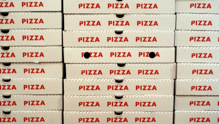 6079af35-pizza-boxes-box_1484611358755.jpg