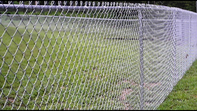 671ff039-chain-link-fence-genric.jpg