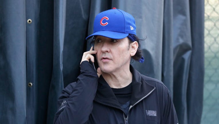 6a15686c-GETTY-john-cusack-cubs_1558622573667.jpg