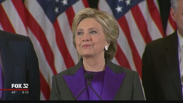 7d1250e7-Trump_claims_victory__Clinton_says_give__0_20161110043612