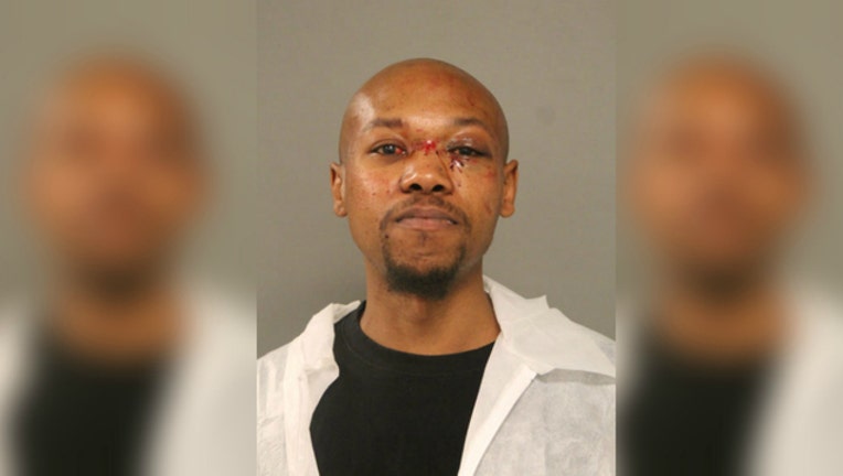 859c0f69-CTA disembowel suspect Darnell Scott
