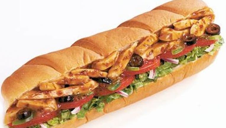 89787121-subway-footlong