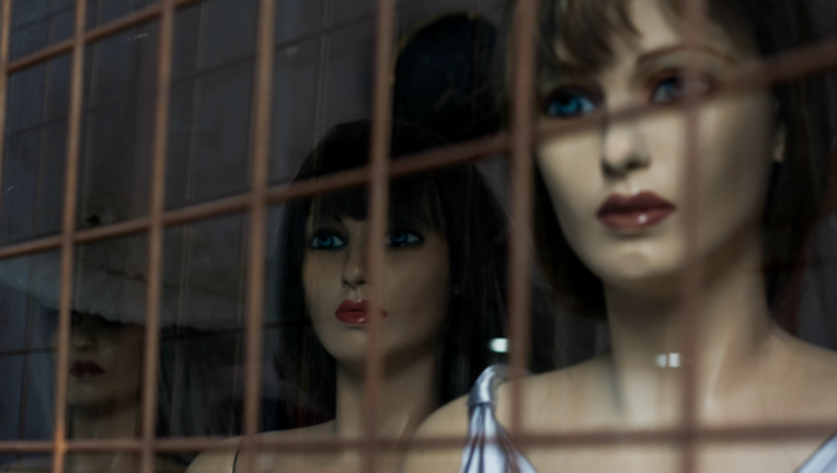 8af1640c-mannequins_1470019510846.png