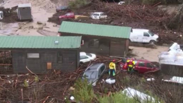 8c362b12-20 people escaped when a flood tore through this campground in Southern California