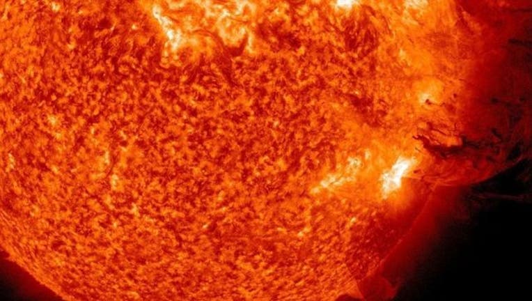 8e42fcb8-solar-storm.jpg
